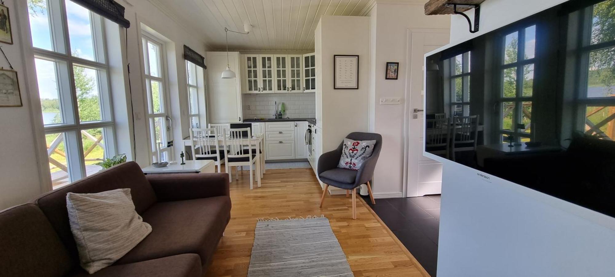 Mysig Stuga Med Sjoetomt, Naera Jaervsoebacken Exterior foto